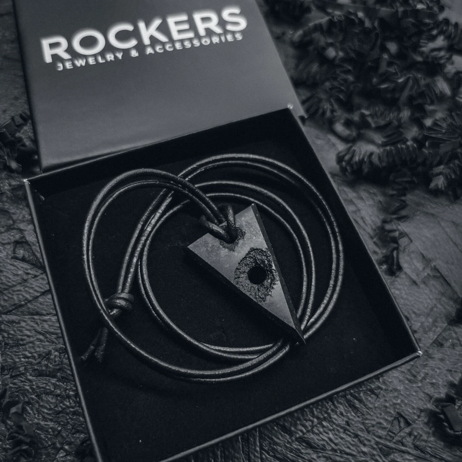 "Warrior" Necklace Black By Rockers 6 "Warrior" Necklace Black By Rockers - Image 4